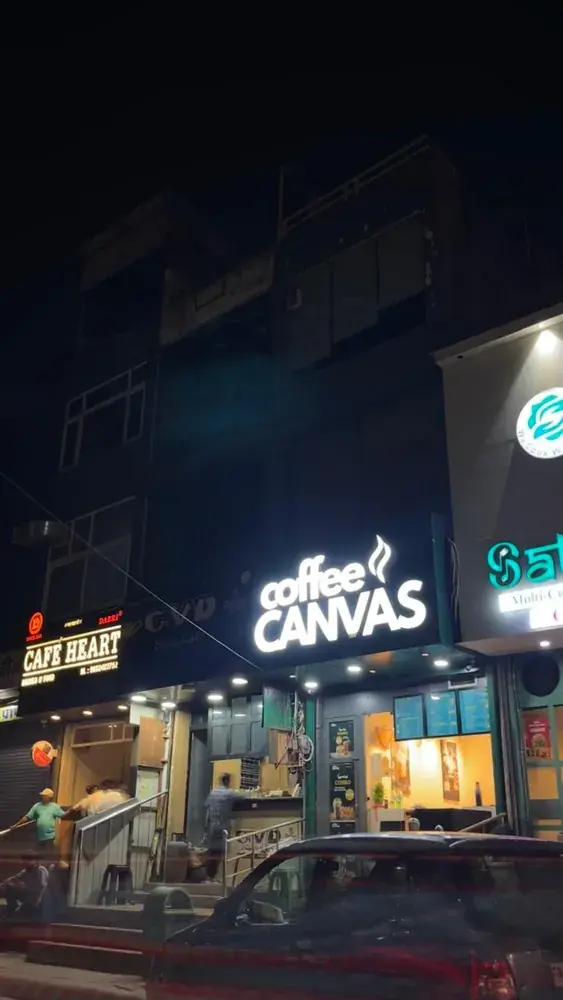 Coffee Canvas • Nighttime cafe runs